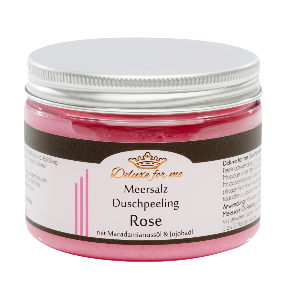 Meersalz Duschpeeling Rose Ein ansprechender Tiegel mit Aluverschluss und edlem braun weißem Etikett. Darin enthalten ist ein Meersalz Duschpeeling in rosafarben mit dem Duft Rose.